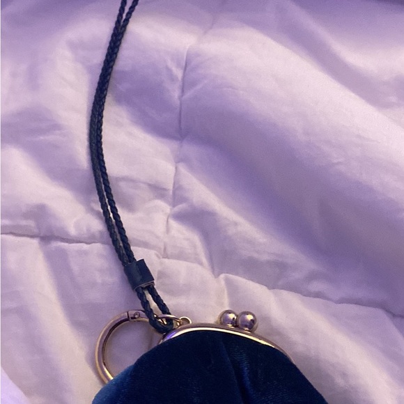 Women purse with key chain - Picture 2 of 2